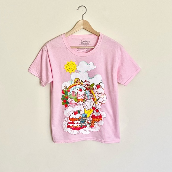 Strawberry Shortcake Retro Graphic Scene Pink T Shirt Women’s size XS - Picture 1 of 4
